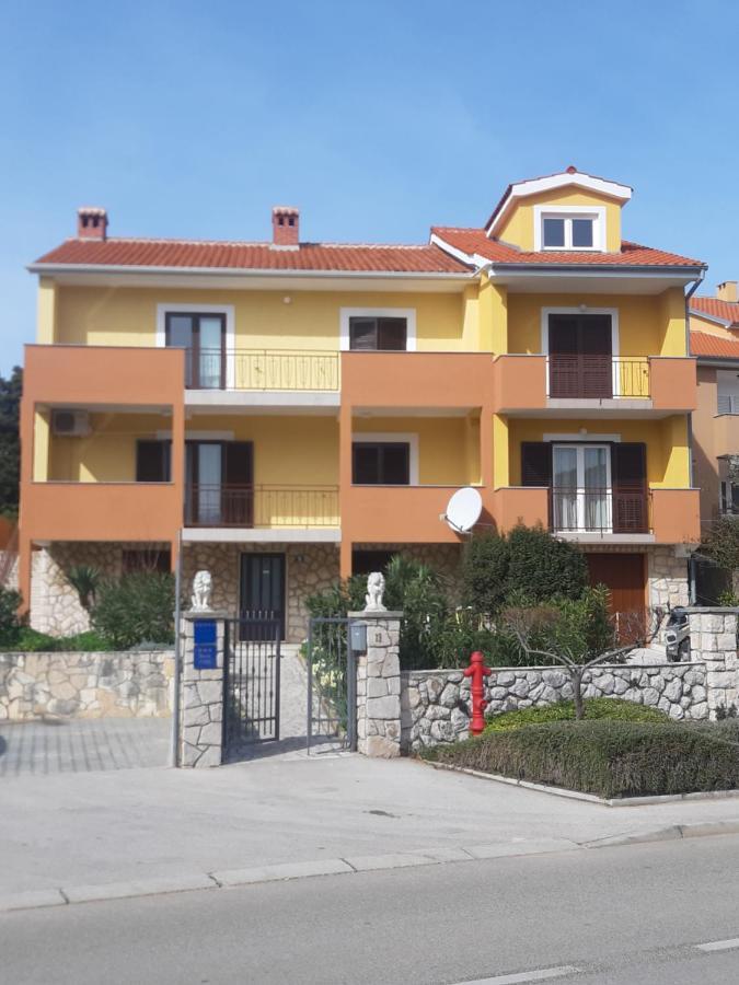 Soba Ana Hotel Cres Luaran gambar